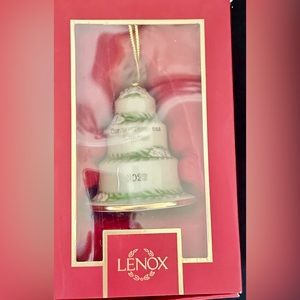 LENOX 2022 CHRISTMAS ORNAMENT